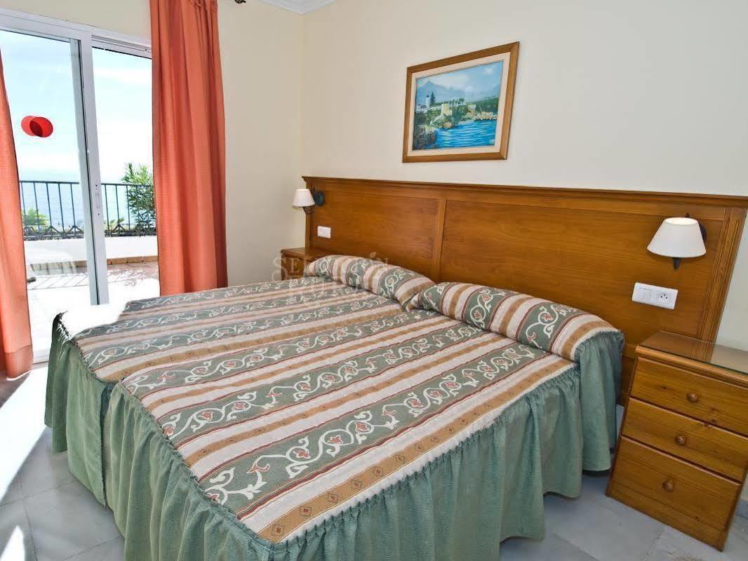 Apartamentos Hc Burriana Playa Nerja Eksteriør billede
